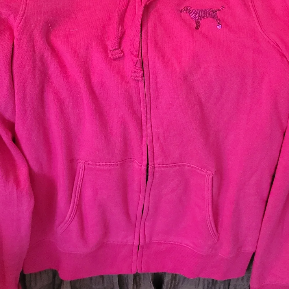 Pink hoodie - Picture 3 of 3